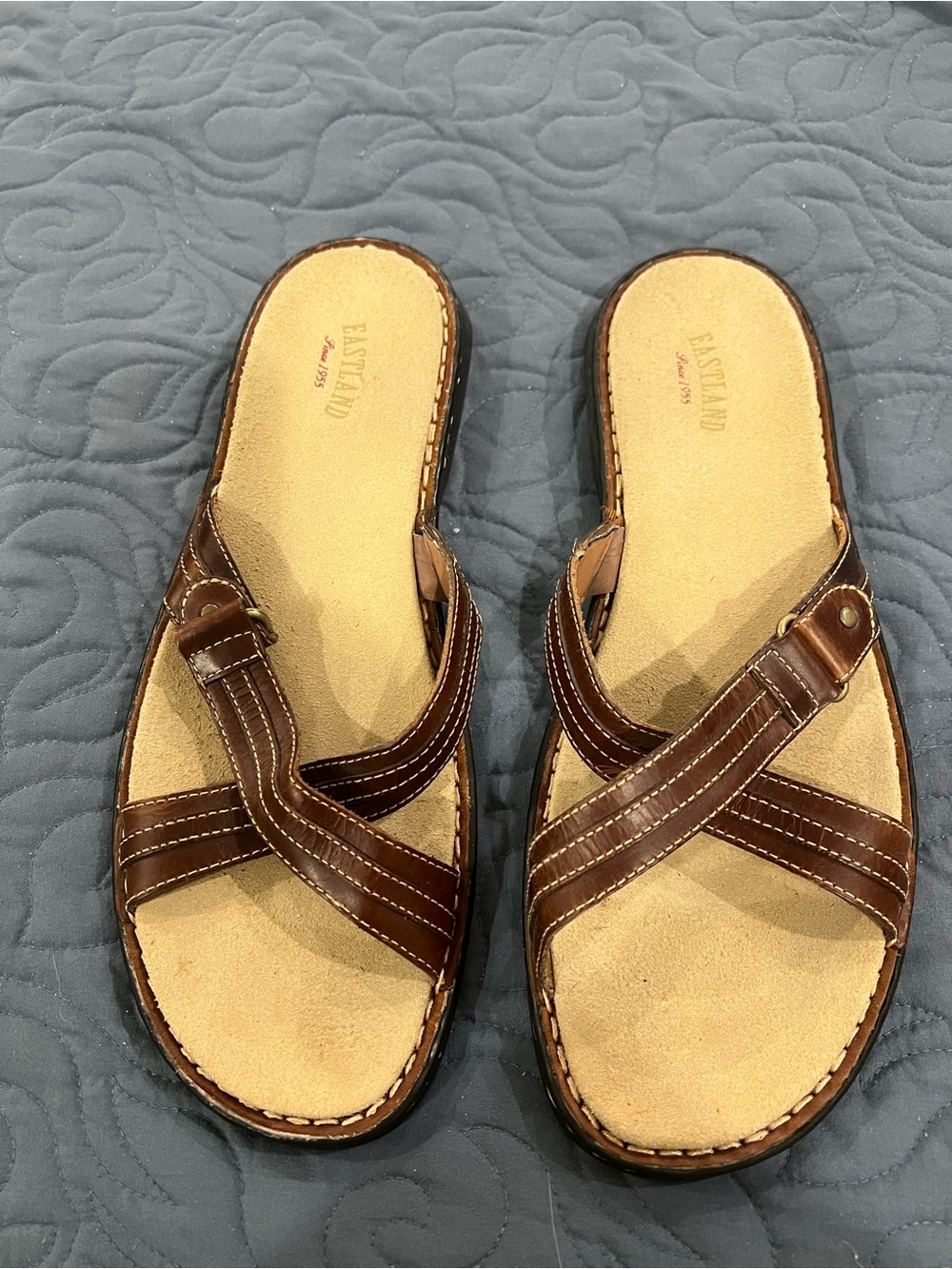 Eastland Brown Leather Slip-On Sandals women’s size 11